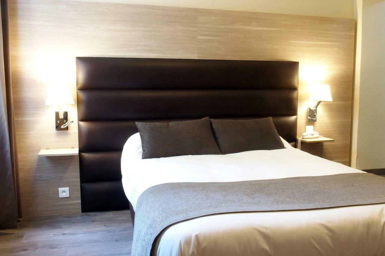 Logis Hotel - Auberge De L'Helix Rosoy  Экстерьер фото